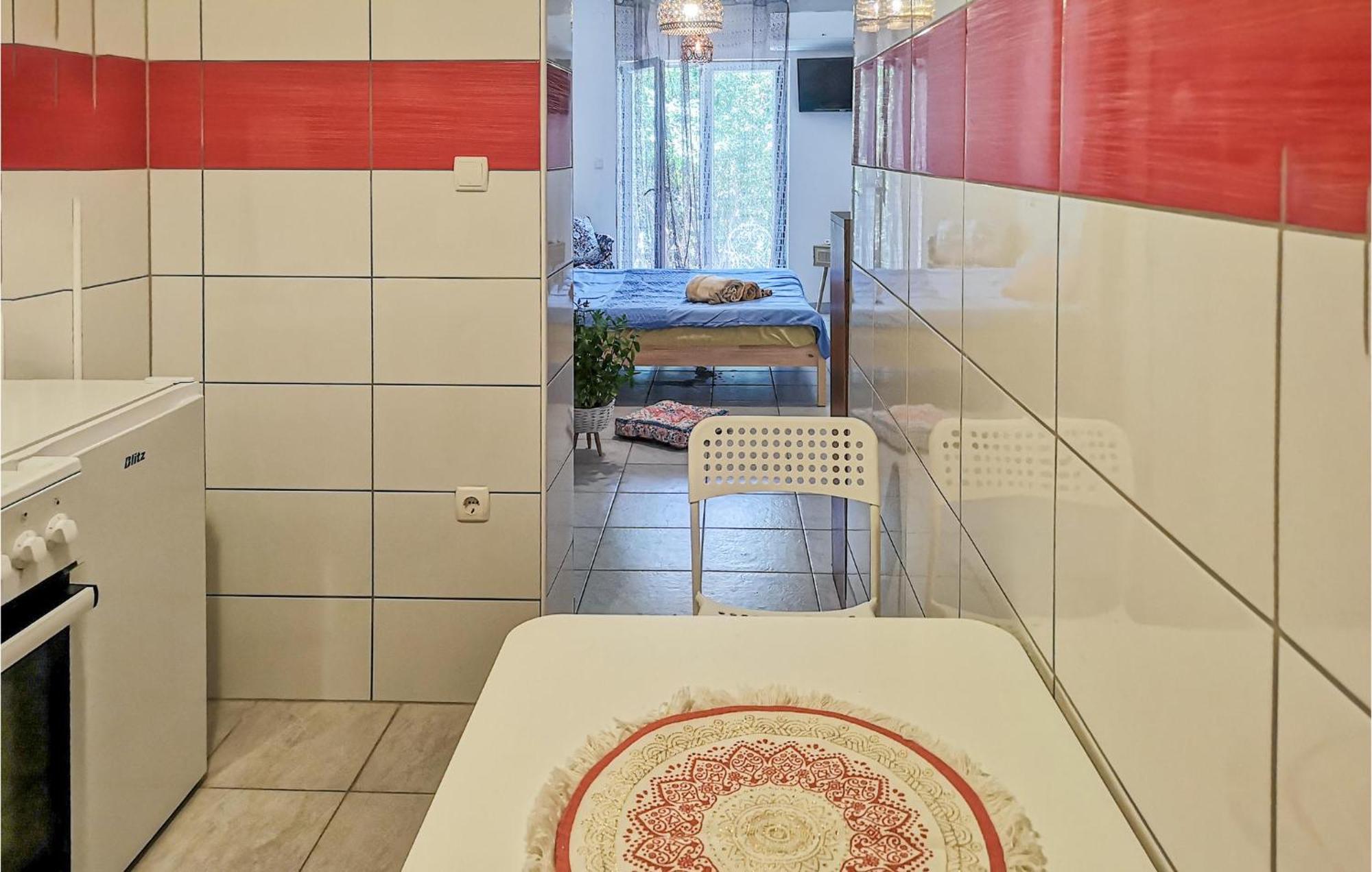 Pet Friendly Apartment In Novalja With Kitchen 외부 사진